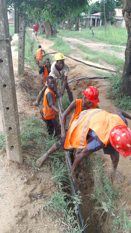 Kinshasa : intenses travaux d’assainissement du réseau électrique de la SNEL à Lemba Righini