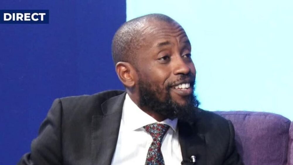 Néolibéralisme vs MMT : décrypter le duel idéologique mondial pour repenser l’avenir de la RDC