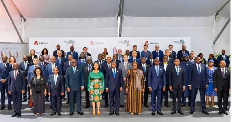 Sommet d’affaires USA-Afrique : les dirigeants africains demandent une révision urgente des tarifs douaniers américains