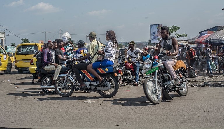 Des taxis-motos à Kinshasa