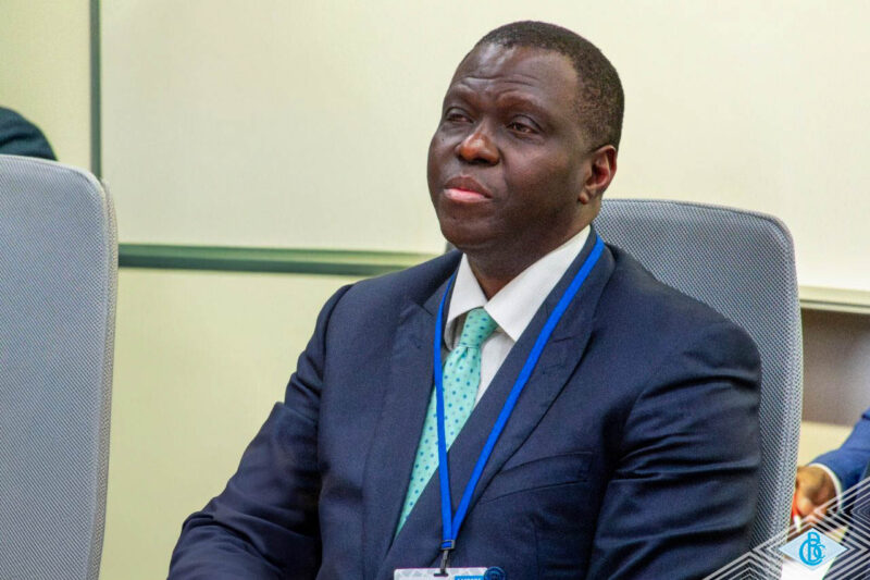 L’illusion de la stabilité : Comment le “populisme monétaire” d’André Wameso asphyxie l’économie congolaise