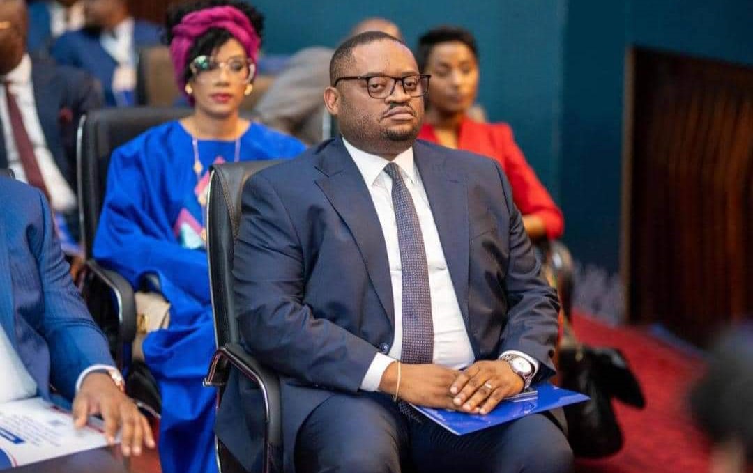 Doudou Fwamba, ministre des Finances