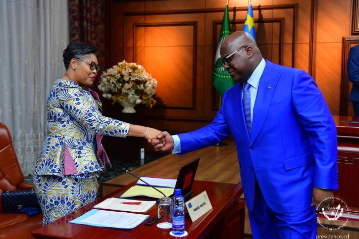 RDC : alors que le rapport sur les 53 institutions budgétivores n’a jamais été fait, Félix Tshisekedi fait encore pression sur Judith Suminwa sur la prolifération des Fonds, Cellules et autres structures qui dilapident les deniers publics