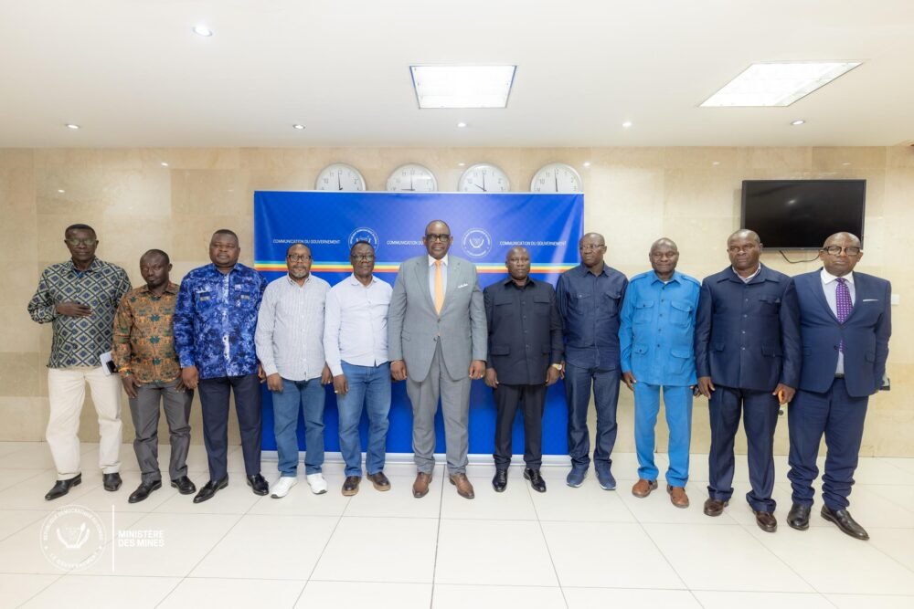 Fraude minière et exploitation illicite en Ituri : les parlementaires d&rsquo;Aru échangent avec Louis Watum sur la nécessité de renforcer les mécanismes de contrôle