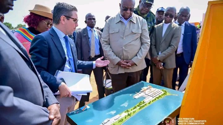 Muanda : Jean Pierre Bemba a inspecté le chantier du Port en eaux profondes de Banana