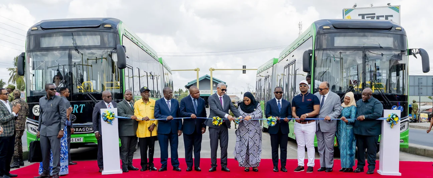 Pendant que Kinshasa ploie sous les embouteillages et sans un système de transport organisé, des bus à « haut niveau de service » sont déployés à Dar es Salaam