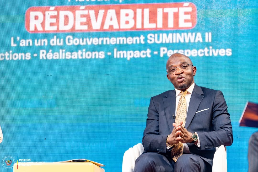 Le ministre de la Formation Professionnelle Marc Ekila Likombo