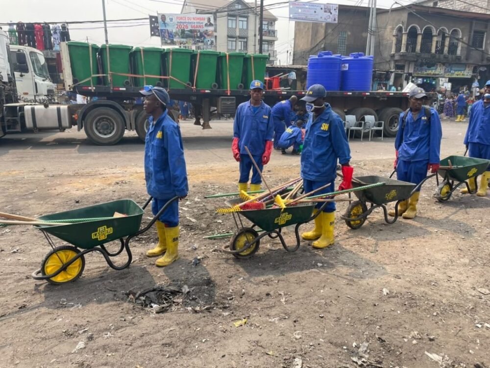 Kinshasa propre, État primitif ? Quand l’assainissement devient le symptôme d’un abandon du bon sens institutionnel